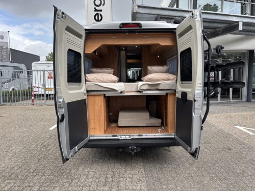 P&ouml;ssl Roadcruiser SINGLE BEDS 9-SPEED AUTOMATIC TOW HITCH photo: 21