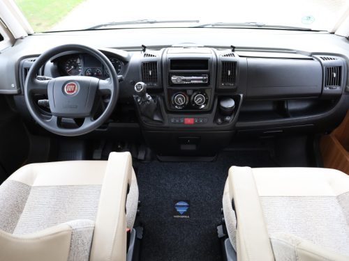 Adria Sonic I 700 SC queensbed + hefbed  foto: 17