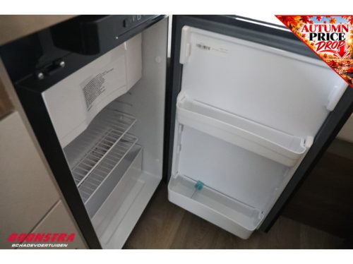 Eriba Touring 430 **NEW/NEU** Awning Transverse bed LMV photo: 20