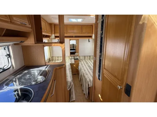 LMC Ambassador 530 single beds dinette photo: 1