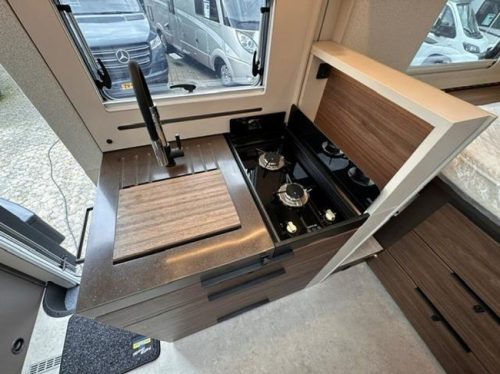 B&uuml;rstner Signature SFT 7.4 CAMPER VAN HET JAAR! foto: 8