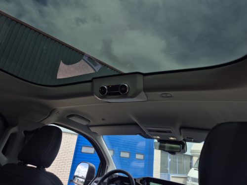 Volkswagen Transporter Caravelle 8-person Pano 4m photo: 14