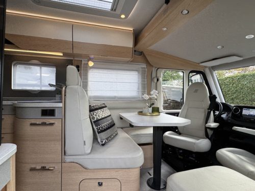 Hymer BMC-I 680 BLACK LINE 170 hp AUTOMATIC 9-Speed 4-Person Euro6 Mercedes-Benz Sprinter **Single beds/4 seats/4 berths photo: 1