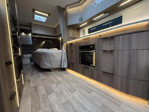 Kabe Imperial 740 TDL Modell 2026 - E5 Aufteilung  Foto: 8