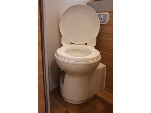 Dethleffs Pulse I 7051 GT-Line DBM Cama de matrimonio + Techo elevable foto: 40
