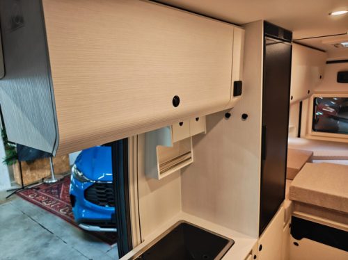 tourne mobil 6.4 Select 2.2 BlueHDI 180PK Automaat - ALL SEASON photo: 4