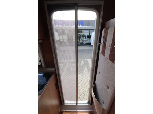 B&uuml;rstner Averso 495 TK Bunk bed/awning- 5 berths photo: 19