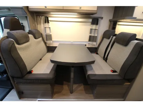 Hobby Optima Ontour 65 HKM 6 person / Bunk beds photo: 11