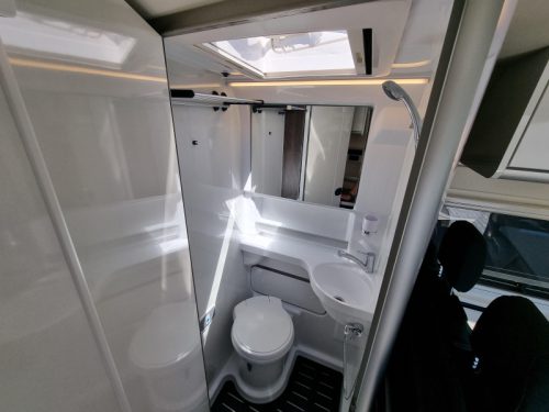 Westfalia Columbus 640 Full option 4 person photo: 23