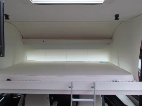 Pilote G 650 C Queensbed, Pop-top roof photo: 3