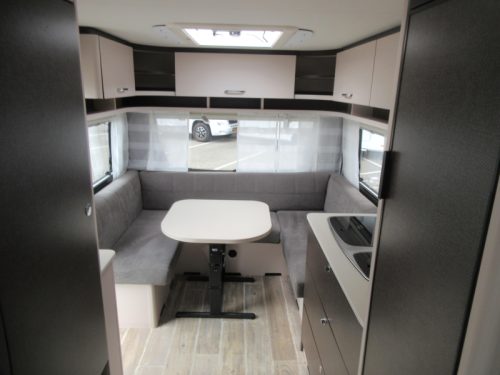 Dethleffs C'Go 495 FR WITH MOVER AND THULE AWNING photo: 3