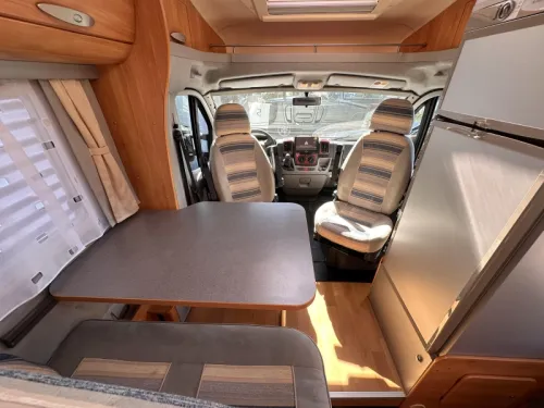 Adria Coral 660 SL 160HP Single beds Air conditioning photo: 14