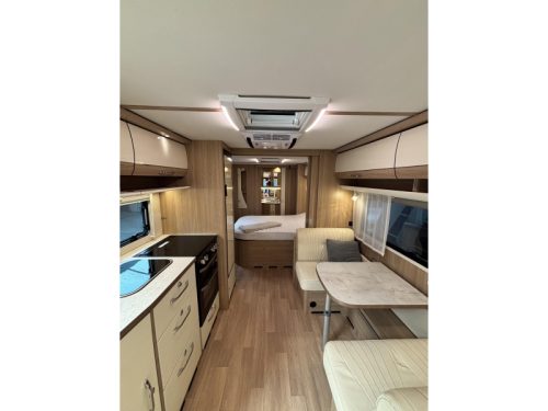 LMC Lord Brillant 690 Mover + Levelsysteem! Foto: 9