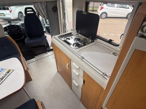 Hymer C 644 alcove transverse bed+bunk bed full options in very neat condition air conditioning awning TV electric dish 2x solar panels large garage inverter tow bar photo: 20