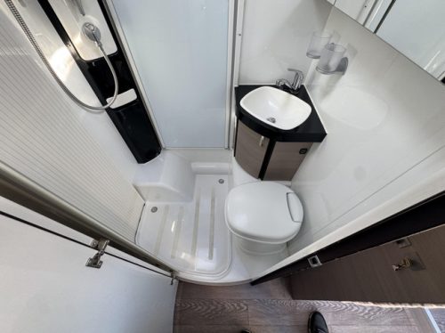 Hobby Optima De Luxe 65 GE Automaat Einzelbetten Foto: 16
