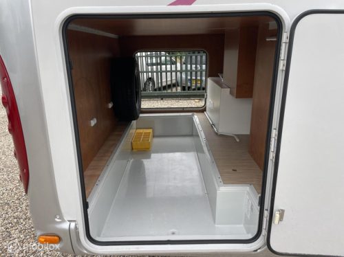 RAPIDO 983M Mercedes 190-PS Automatik Festbett und alle erdenklichen Optionen! Foto: 3