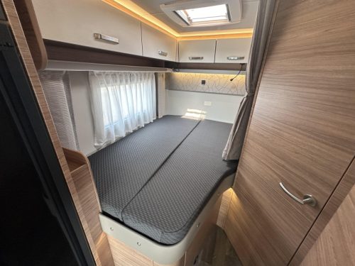 Weinsberg CaraSuite 650 MF AUTOMAAT FH05 5 plazas  foto: 14