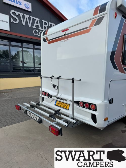 Weinsberg CaraCompact 600 MF Edition [pepper], French bed 140 hp Manual transmission photo: 20