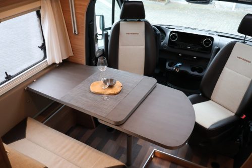 Weinsberg CaraCompact Suite MB 640 MEG Edition Pepper Foto: 9