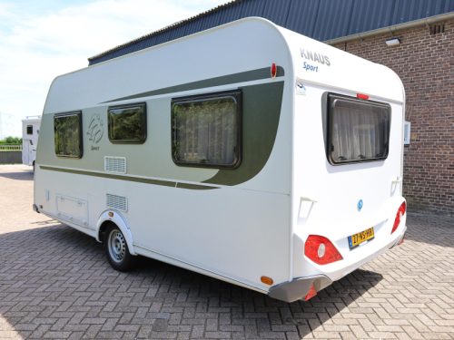 Knaus Sport 450 FU including awning photo: 2