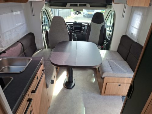 Chausson 798 Titanium Line luxe mit ger&auml;umigem Queensbett Foto: 23
