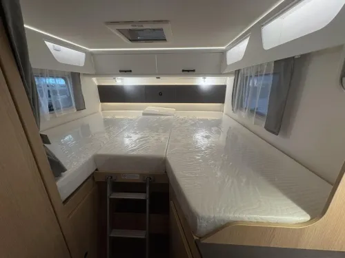 Sunlight T 67 S without drop-down bed photo: 14