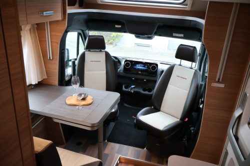 Weinsberg CaraCompact Suite MB 640 MEG Edition Pepper Foto: 8