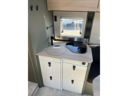 Hymer GT-S 685 ann&eacute;e mod&egrave;le 27 photo : 9