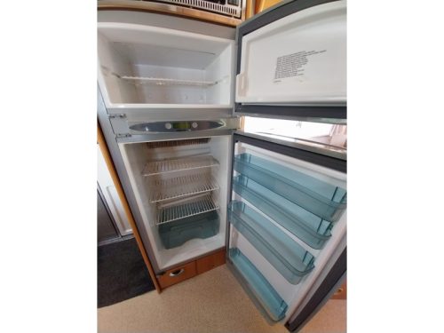 Hymer Eriba mit 44497 km und Dachklimaanlage Foto: 7