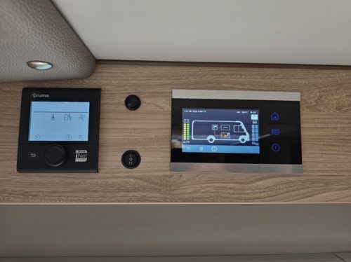 Knaus VAN TI PLUS 650 MEG PLATINUM SELECTION AUTOMATIC 180 HP ONLY 16,866 KM!! AIR CONDITIONING AIR SUSPENSION TV + SATELLITE SINGLE BEDS SWIVEL DETACHABLE TOWBAR photo: 22