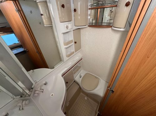 Hobby De Luxe 440 SF Foto: 8