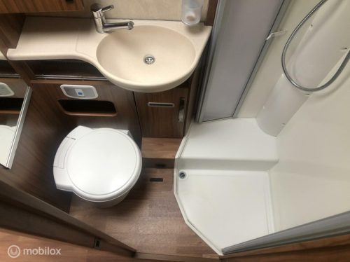 Hymer B-588 Premium Line 150-HP EURO6 A-class 2x Single beds &amp; Pop-top roof, XXL-Garage, Full Options! photo: 23