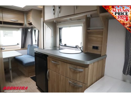 Eriba Nova Light 442 Elegance Awning Central kitchen Single beds LMV photo: 17