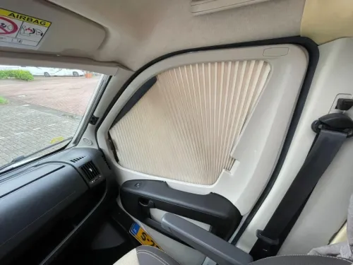 Chausson Flash 625 Drop-down bed 52000 km 2015 photo: 9