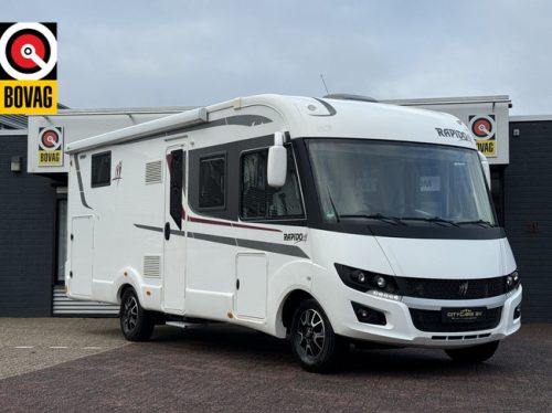 RAPIDO 896 F 160 HP face to face only 12,000 km Queensbed+pull-down bed awning 2x TV camera large garage roof air conditioning Truma fly screen door