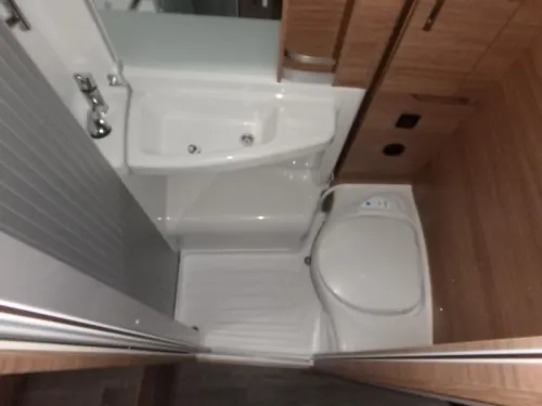 Knaus Van Wave 650 MEG MIT HUBDACH  Foto: 18
