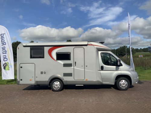 B&uuml;rstner Travel Van 2.3 MultiJ. 130 PK Teilintegriert. Motor-Klimaanlage, Garage, 2 L&auml;ngsbetten, L&auml;nge 6,70 m., usw. Bj 2013 &bdquo;Ihr Wohnmobil-Verkaufsvermittler Wohnmobil Zentrum on the road Foto: 32