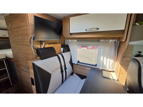 Weinsberg CaraCompact Pepper 600 MEG Like new only 9100km photo: 6