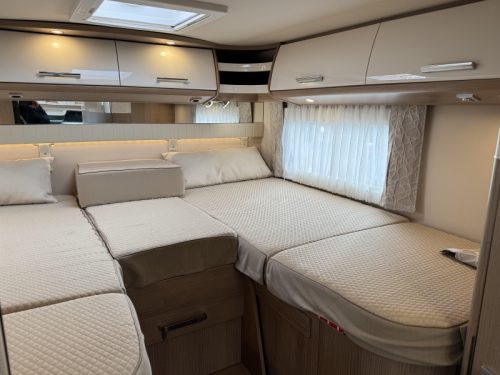 Carthago C-Tourer T 143 LE -300 Ah-Automatik-Klimaanlage Foto: 18