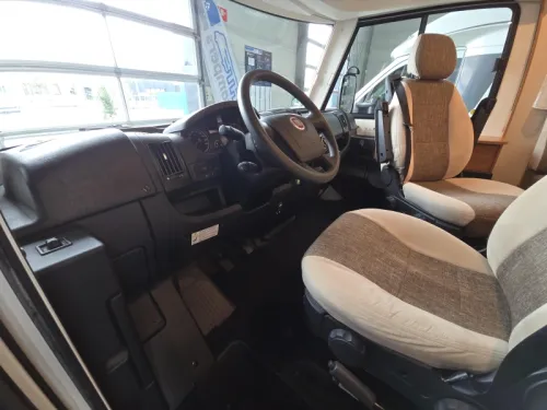 Rapido S8 890 DF 2013 Foto: 7