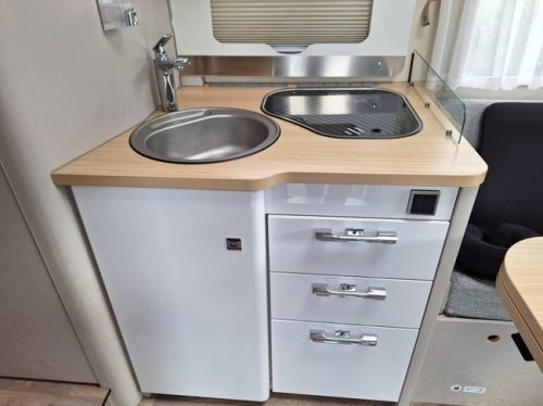 Hymer Tramp S 685 LEVELSYSTEEM-FACE TO FACE Foto: 4