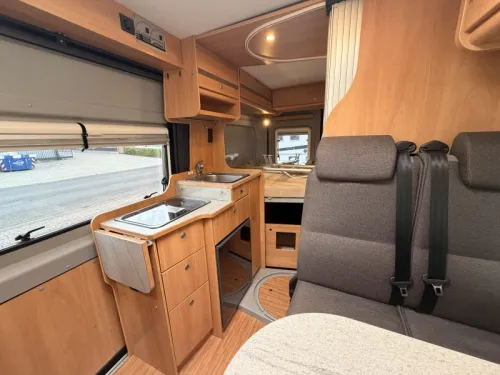 P&ouml;ssl Roadcamp 540 R Compact 130HP Bearlock  photo: 8