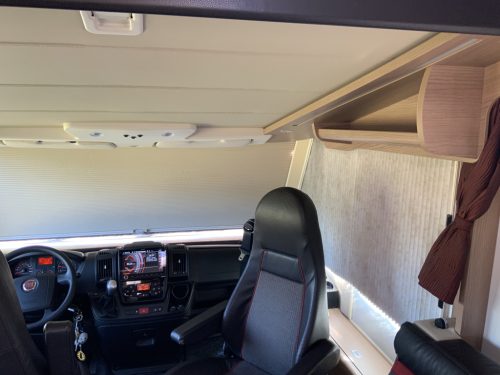 Carthago Malibu I 460 AUTOMATIC 150 hp Integral, Length-beds & Pull-down bed, Garage, Engine air conditioning, Roof air conditioning, Level System, Camper centrum on the road Marum photo: 19