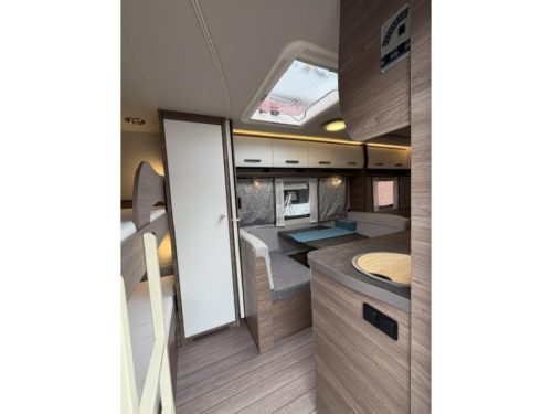 Knaus Sport Silver Selection 540 FDK Incl. Mover and Awning photo: 12