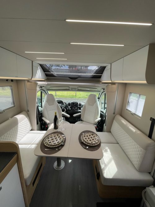 Adria MATRIX PLUS 670 DC QUEENSBED+TOIT RELEVABLE 2025! photo: 11