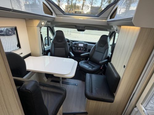 Adria Compact SL Supreme 9T-Automaat 180PK Enkele Bedden Leer Luifel foto: 12