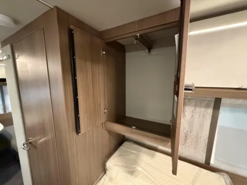 Tabbert Cazadora 460 E single beds photo: 16