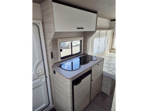 Dethleffs C'Joy 460 LE - Single beds - photo: 7