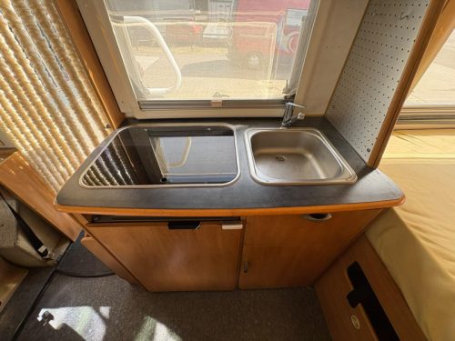 Hymer B 574 130HP, Fixed bed, Great layout photo: 13