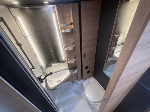 Knaus L!ve Ti 650 MEG Unique low single beds photo: 14